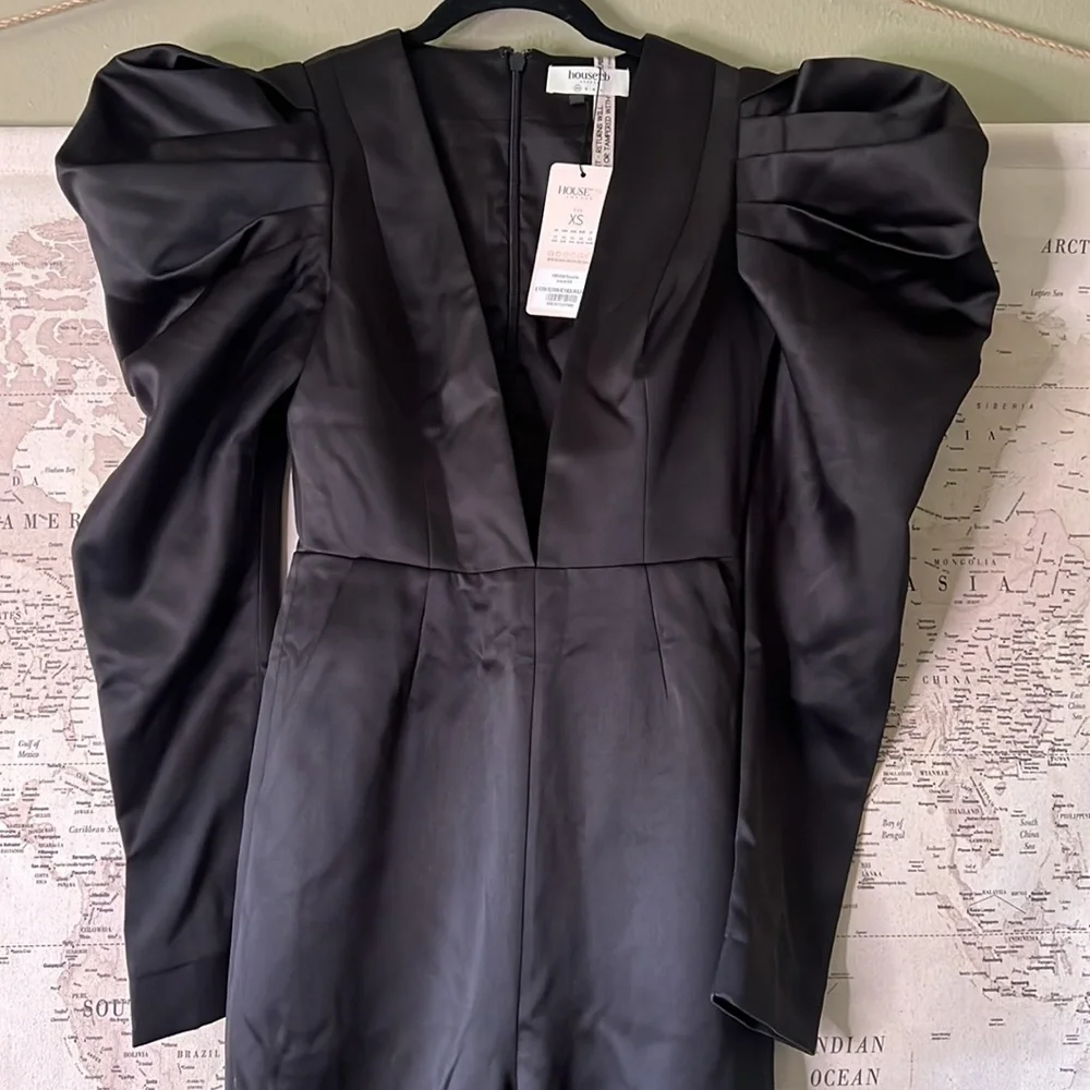 House of CB ‘Escalia’ Black Stretch Satin Jumpsuit NWOT - Picture 7 of 9
